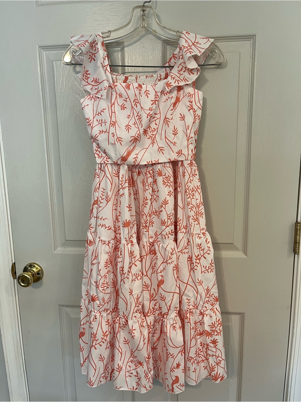 #120 Women’s White Coral Floral Tiered Two Piece Ruffled Top & Skirt Small NWOT